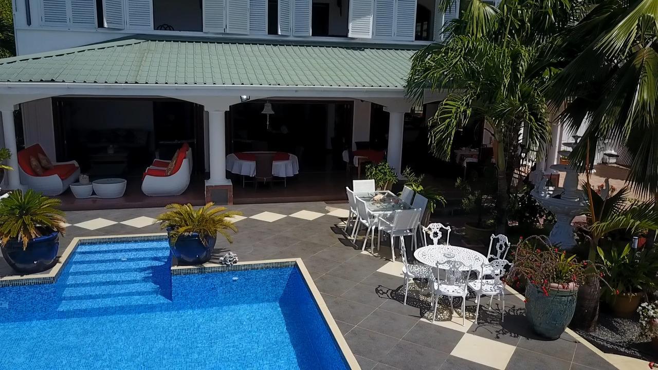 Le Bonheur Pensión 3*